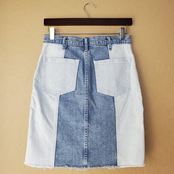 GAP Two Tone Color Block Frayed Denim Skirt - Picture 5 of 8